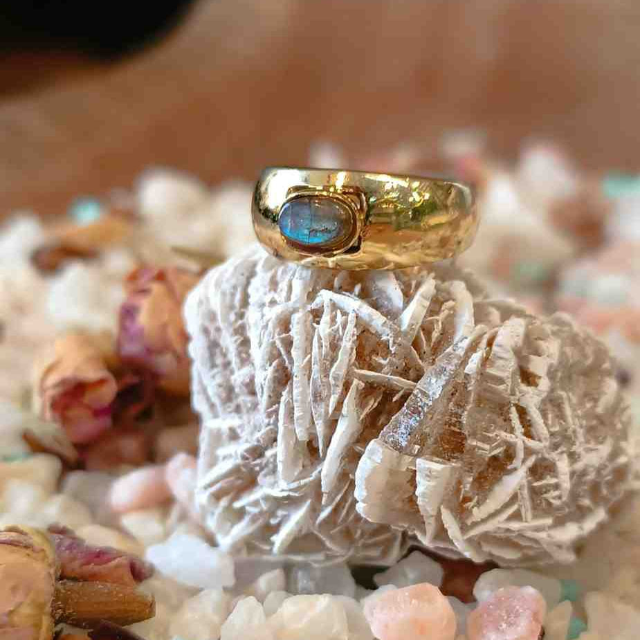 Handmade Ring with Amethyst