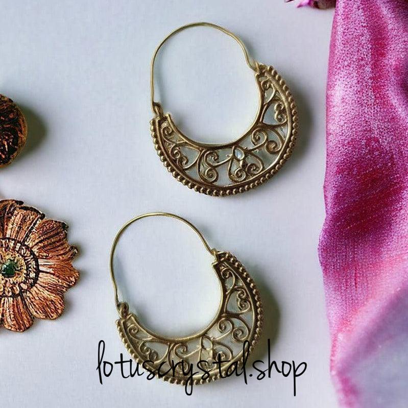 Σκουλαρίκια με μοτίφ καρδιές-Lotus Crystal