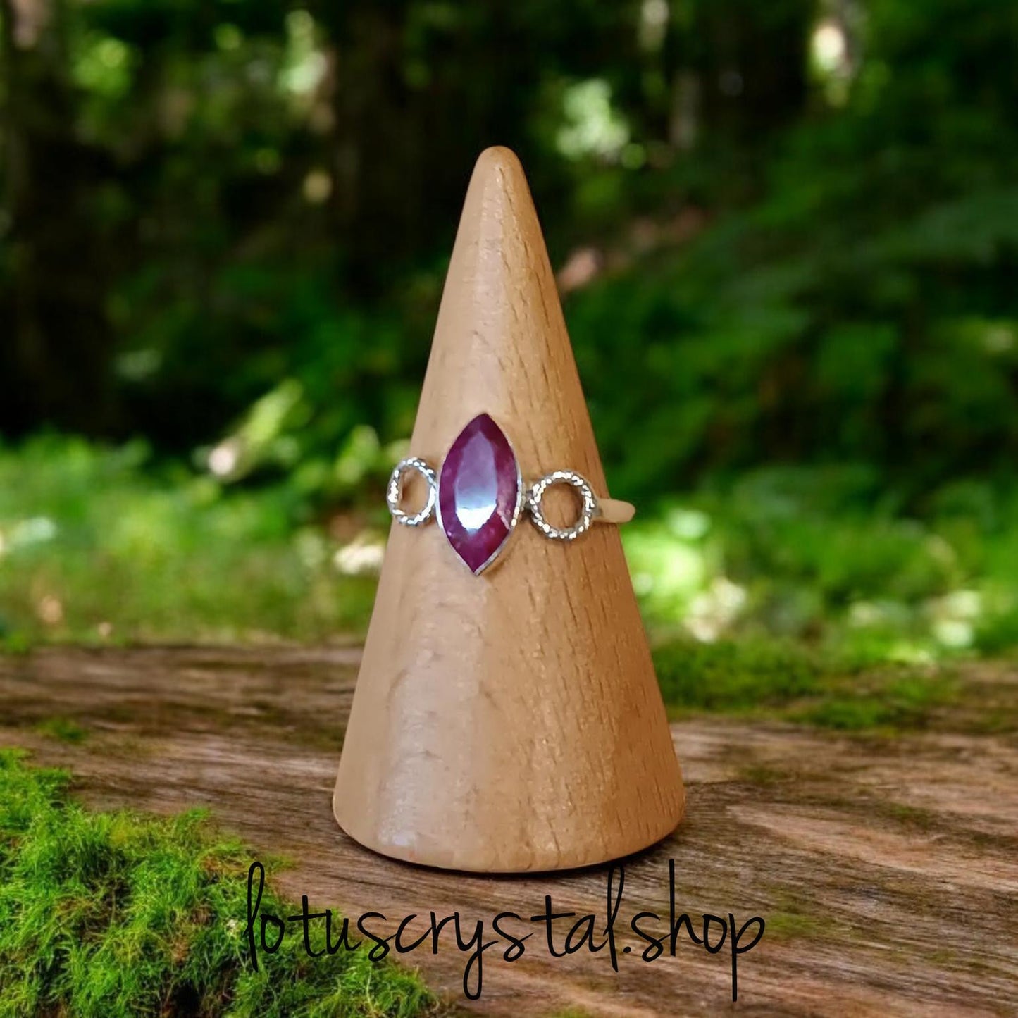 Χειροποίητο Δαχτυλίδι από Ασήμι 925 με Ρουμπίνι-Lotus Crystal