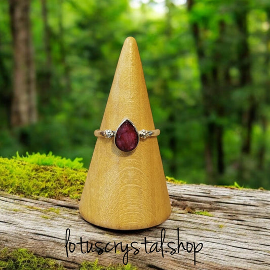 Χειροποίητο Δαχτυλίδι με Φυσικό Ρουμπίνι – Silver 925-Lotus Crystal