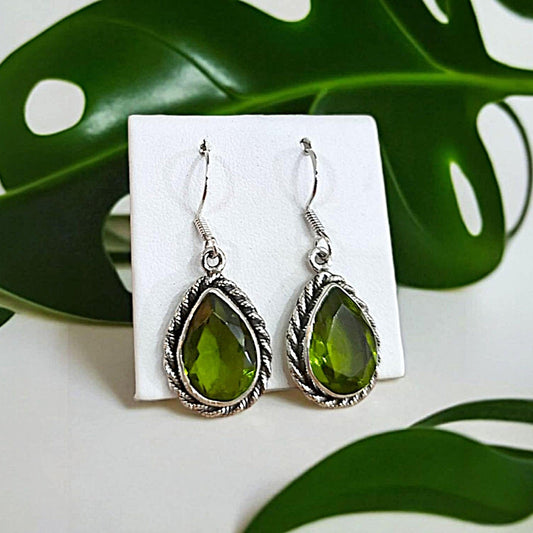 Handmade Earrings made of 925 Silver &amp; Peridot
