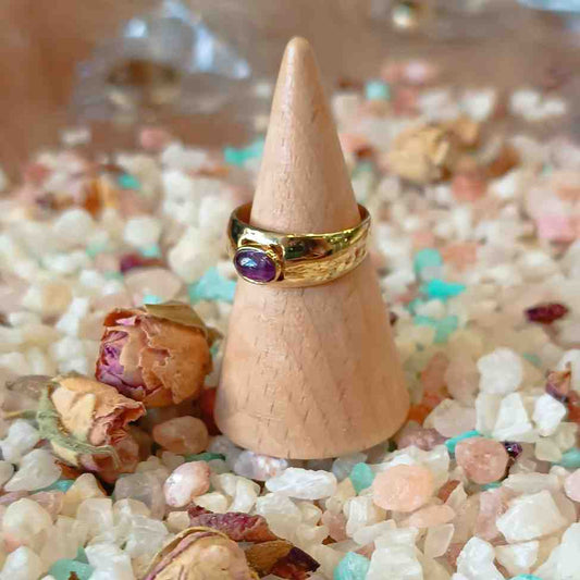 Handmade Ring with Amethyst