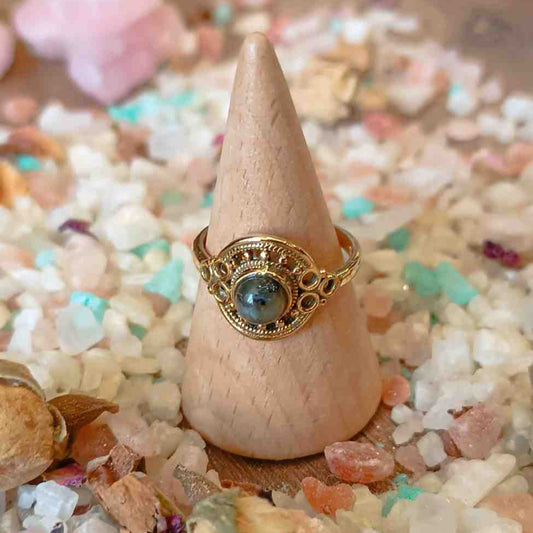 Handmade Ring with Amethyst