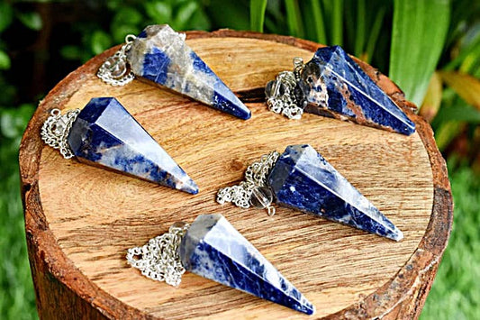 Sodalite pendulum