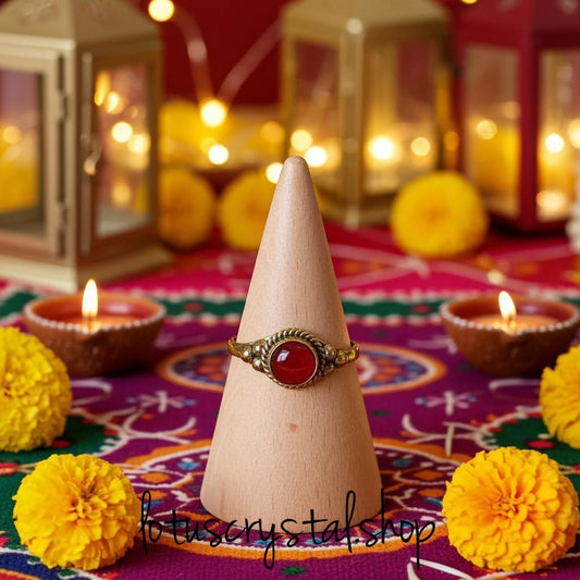 Χειροποίητο Δαχτυλίδι από Ορείχαλκο με Καρνεόλη-Lotus Crystal