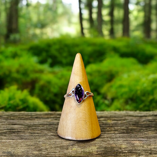 Handmade Ring with Amethyst