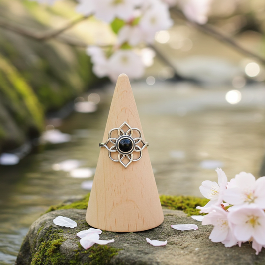 Δαχτυλίδι με Σχέδιο Λουλούδι Μάνταλα Και Μαύρο 'Ονυχα