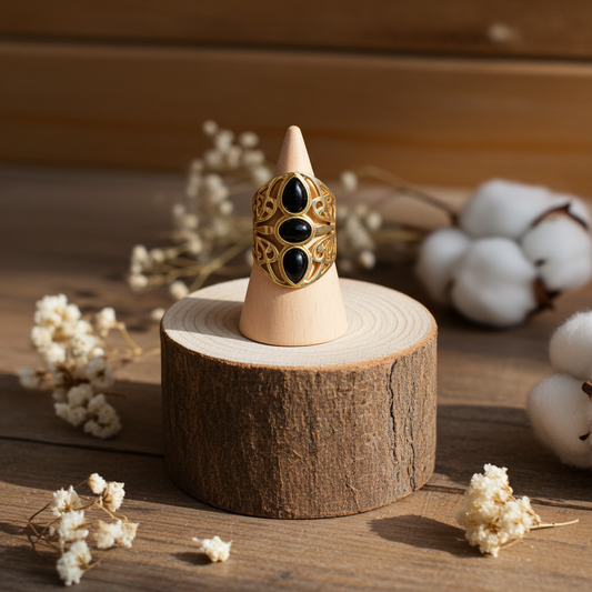 Δαχτυλίδι με Τριπλή Πέτρα Μαύρου Όνυχα  Στυλ Ινδικό Κεντητό