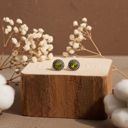 Handmade Earrings made of 925 Silver &amp; Peridot