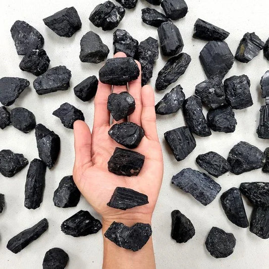 Black Tourmaline –Raw Pieces 15-25g