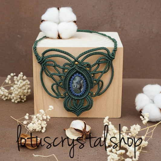 Μακραμέ Κολιέ  "Δρυόπη"